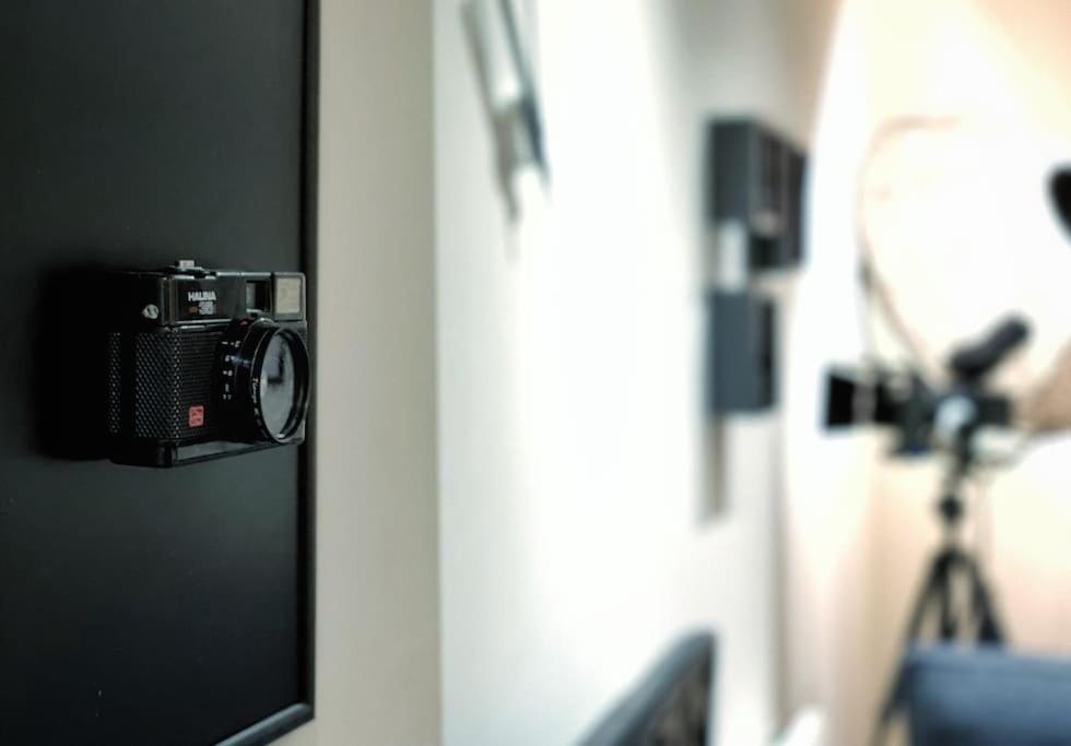 Two Bedroom Luxury Apt With Film Style Swansea Eksteriør bilde